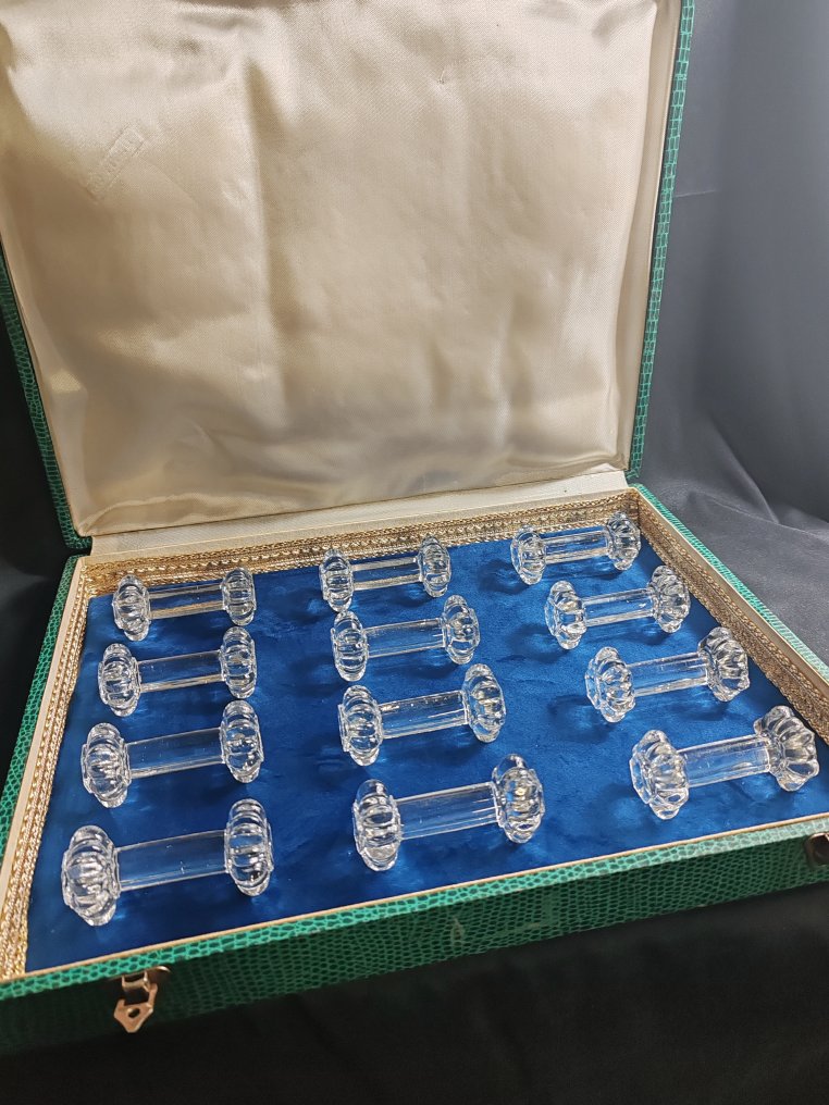 Baccarat - Knife rest - pressed molded glass #1.0