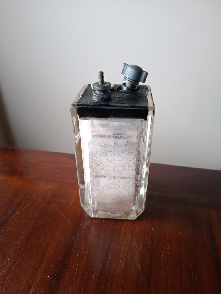 Bil del (1) - Varta - VARTA acumulador - 1950-1960 #1.0