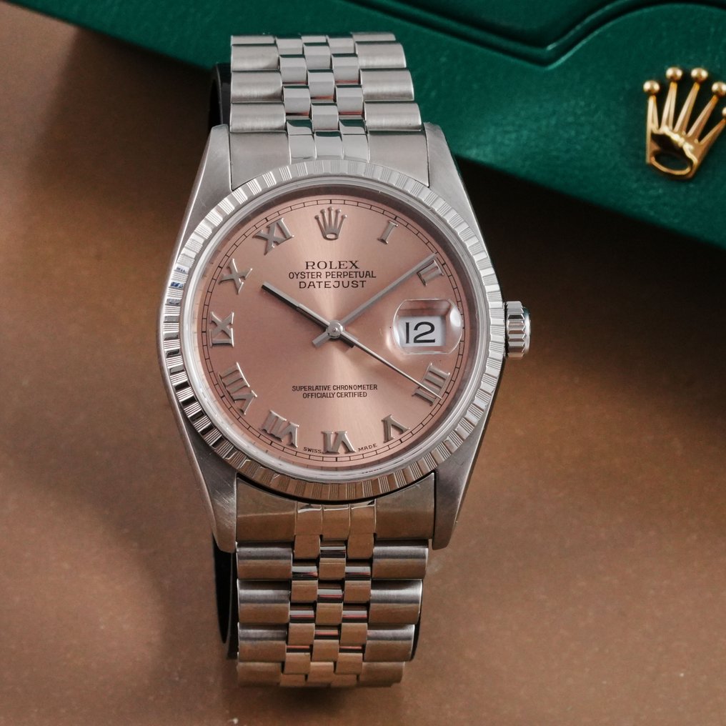 Rolex - Datejust 36 Salmon Dial - 16220 - Miehet - 2000-2010  #2.1