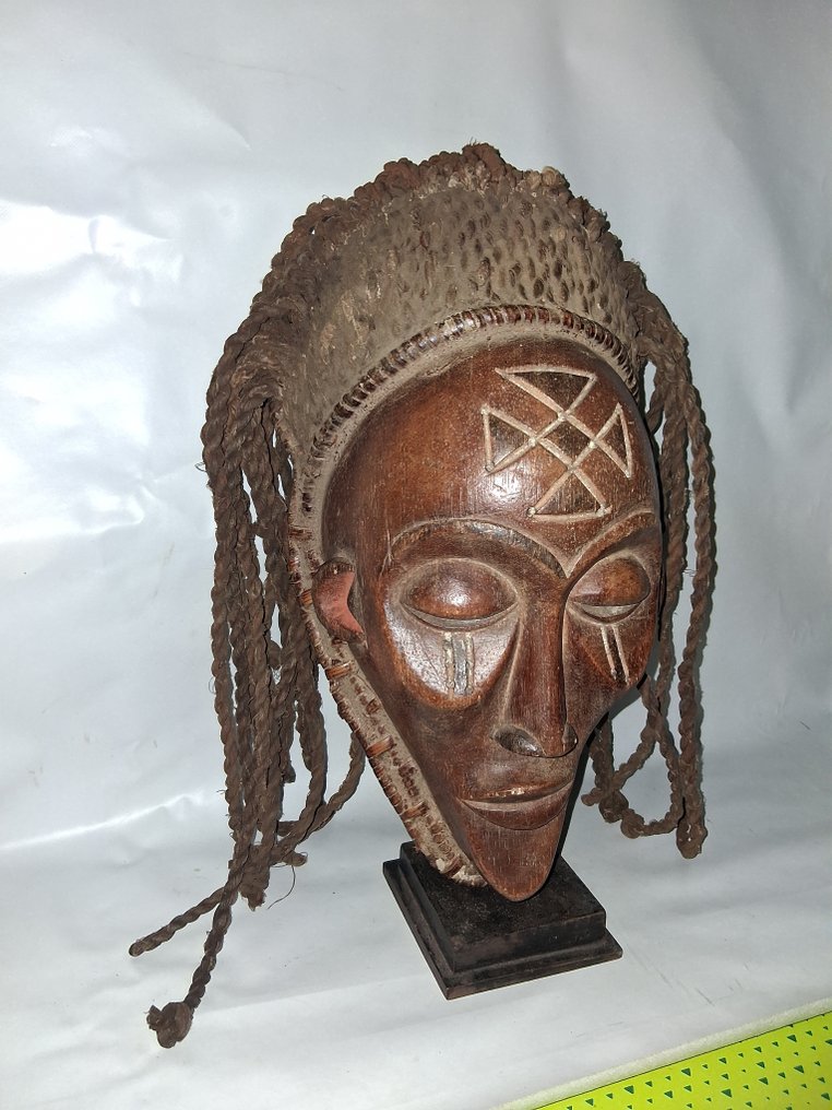 Masque - Mwana Pwo - Chokwe - Angola  (Sin precio de reserva) #2.1