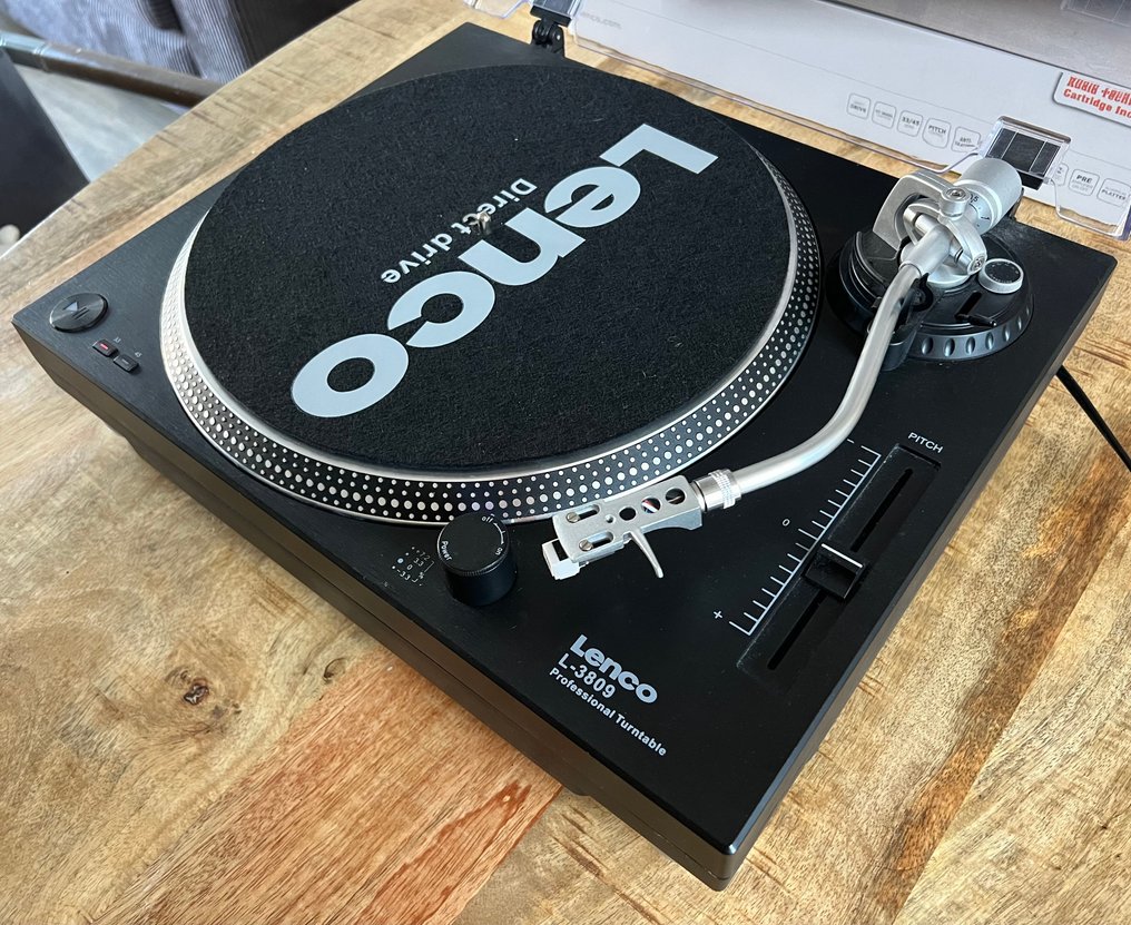 Lenco - L-3809BK Platenspeler #3.2