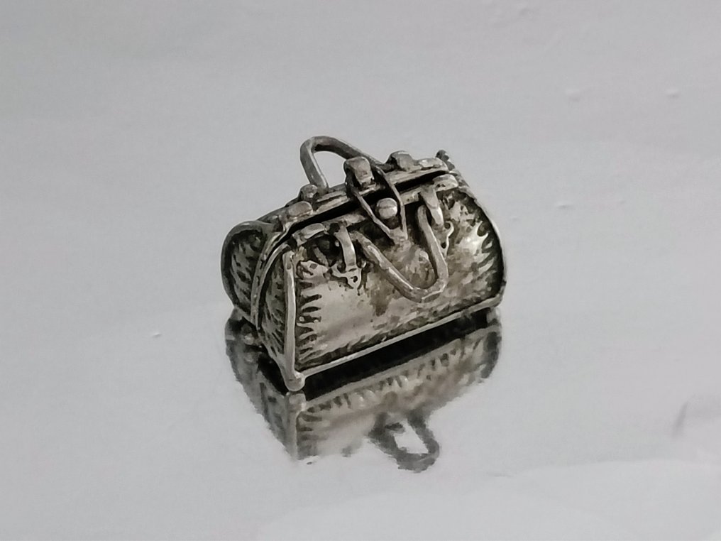 No Reserve - Bag Shaped - Caja - .800 plata #1.0