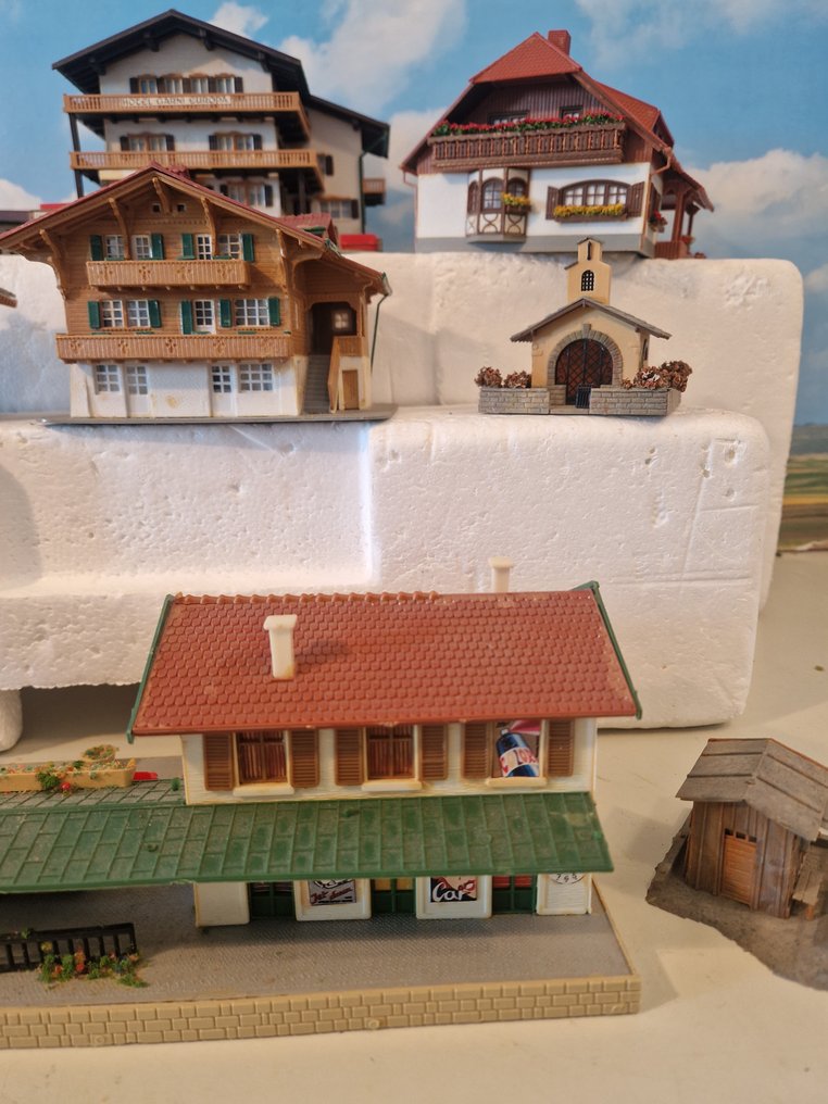 Faller, Pola, Kibri H0 - Edificios de modelismo ferroviario (8) - Alpendorp #2.1