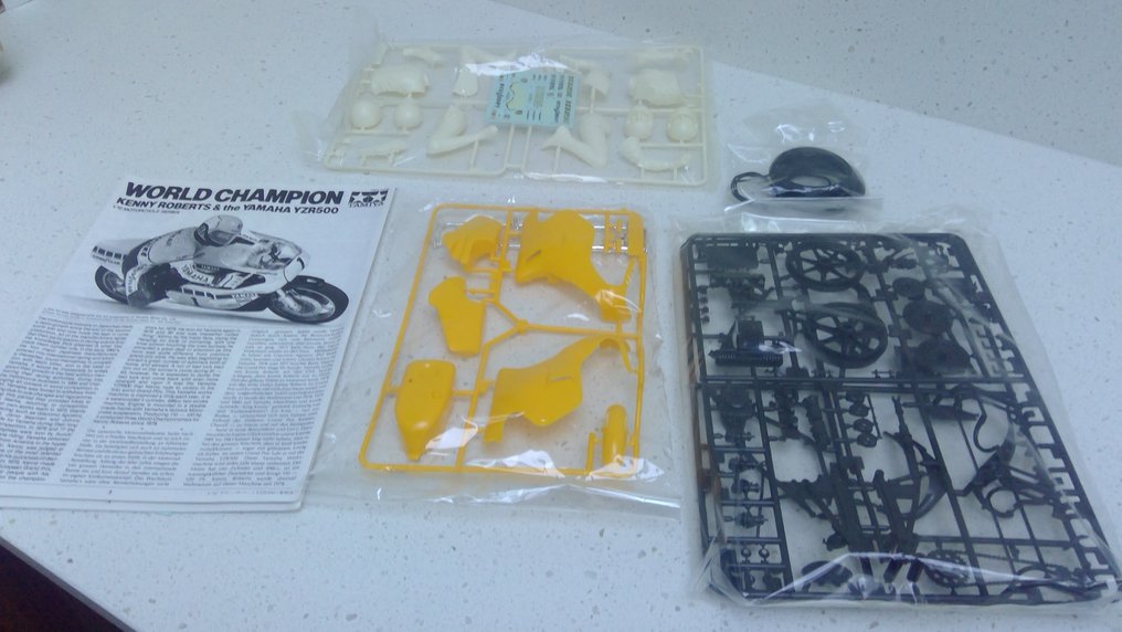 Tamiya 1:12 - Modelsæt - Yamaha YZR500 Kenny Roberts #4.3