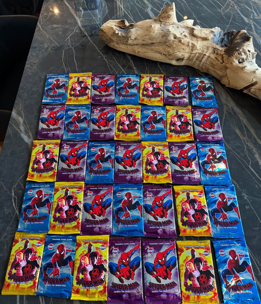 Marvel - 35 Booster pack - Marvel Superstars - Paquets scellés Spider-Man Across the Spider-Verse #1.0