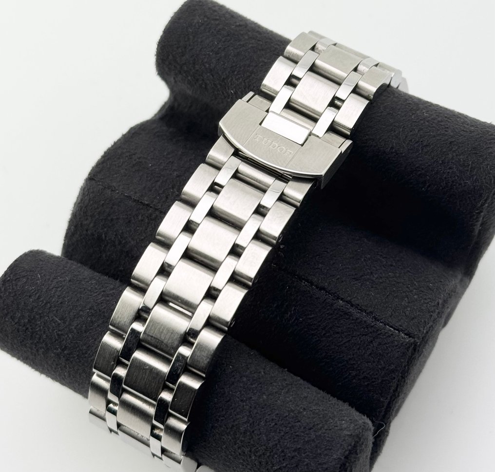 Tudor - Royal - 28500   - Men - 2021 #3.2