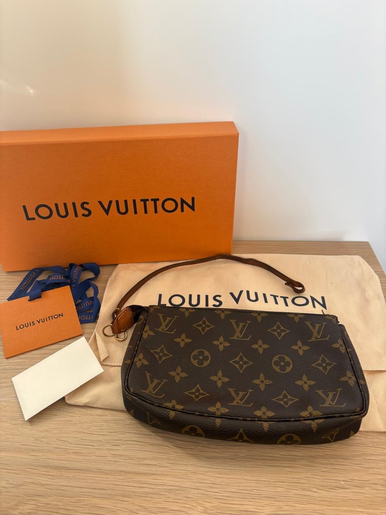 Louis Vuitton - Pochette accessoires - Táska #1.0