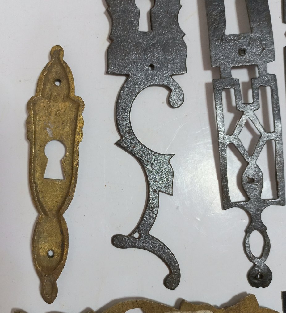 Imperiu Feronerie pentru uși (18) - 1910-1920, 1920-1930 - Ornamente pentru mobilier  #4.3