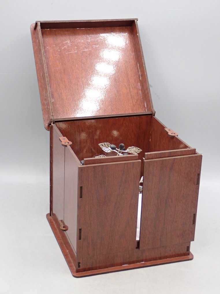 Figur - Miniature coffee bush in polished wooden cabinet - Trä, Metall, Marmor #4.3