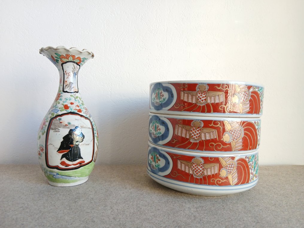 Βάζο - Πορσελάνη - Ιαπωνία - Meiji period (1868-1912) - σε κουτί αποθήκευσης, Kutani (χωρίς τιμή ασφαλείας) #1.0