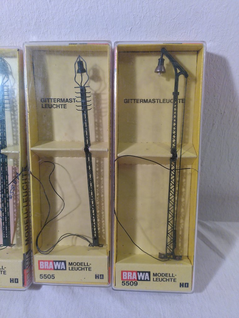 Brawa H0 - 5505, 5509 - Model train lighting (6) - Different grid masts made from brass. #3.2