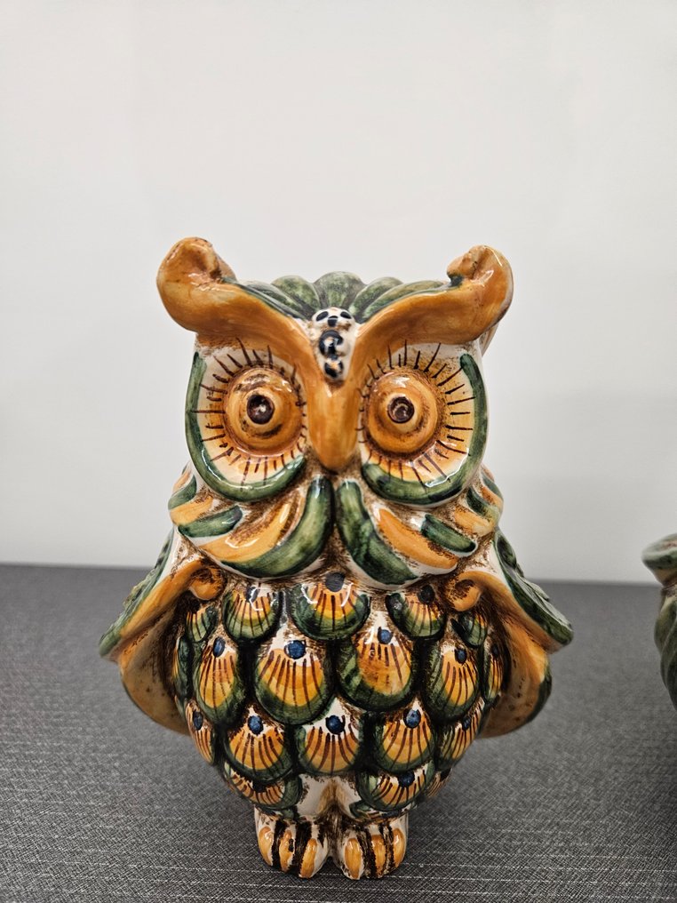 小雕像 - Gufi in ceramica "Sofia Caltagirone"  (2) - 陶瓷中的猫头鹰 “Sofia Caltagirone” - 陶瓷，釉料 - 2012 #2.1