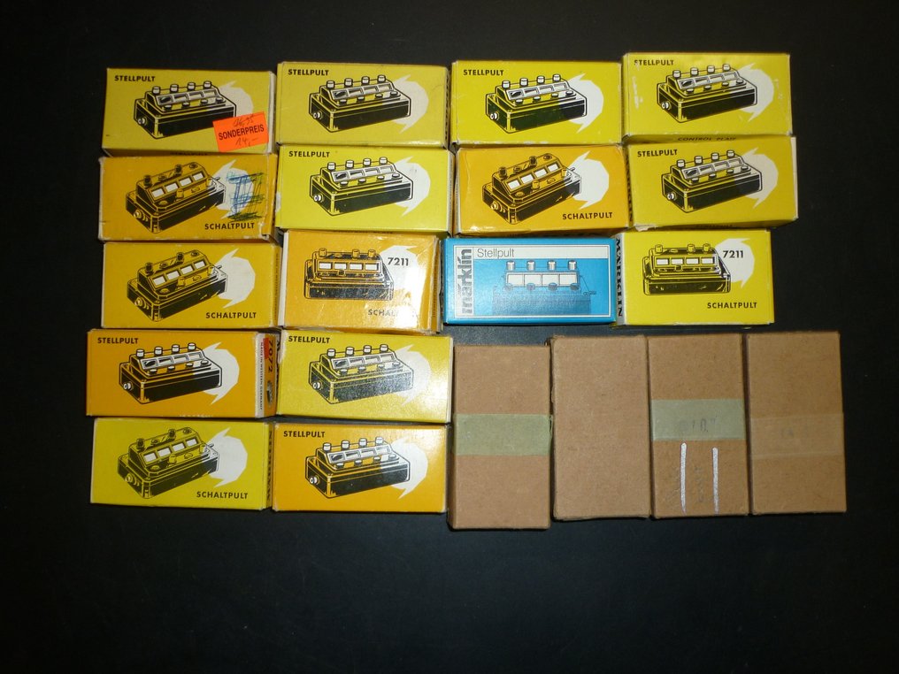 Märklin H0 - 7210 + 7072 + ? - Model train attachment (20) - Push button control panels / Contact blocks #1.0