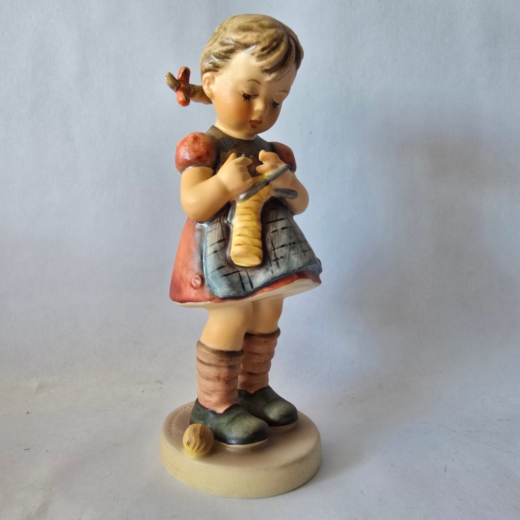 Goebel - 小塑像 - Hummel #255 - Stitch in time - TMK5 - 瓷器 #1.0