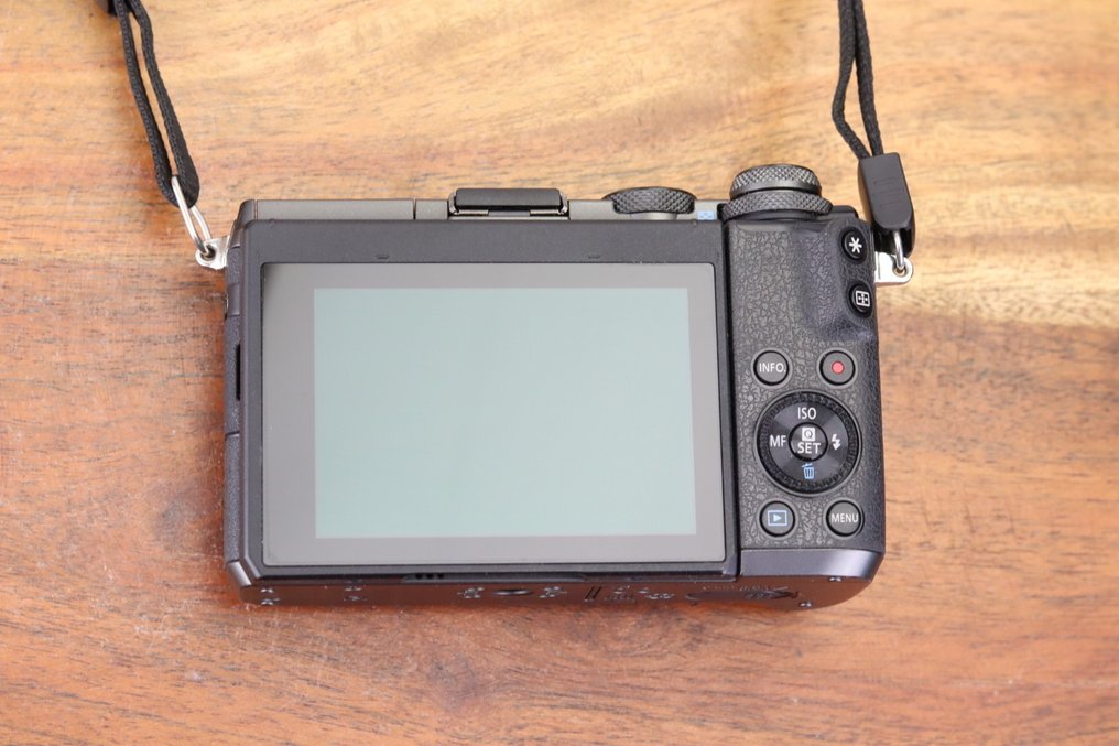 Canon EOS M6 Body + accessoires Ψηφιακή φωτογραφική μηχανή #2.1