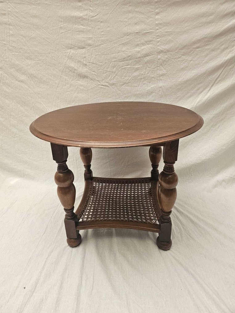 Mesa de apoio - Mesa de canto com Barley Twist, pote e prateleira de rotan - Madeira #1.0