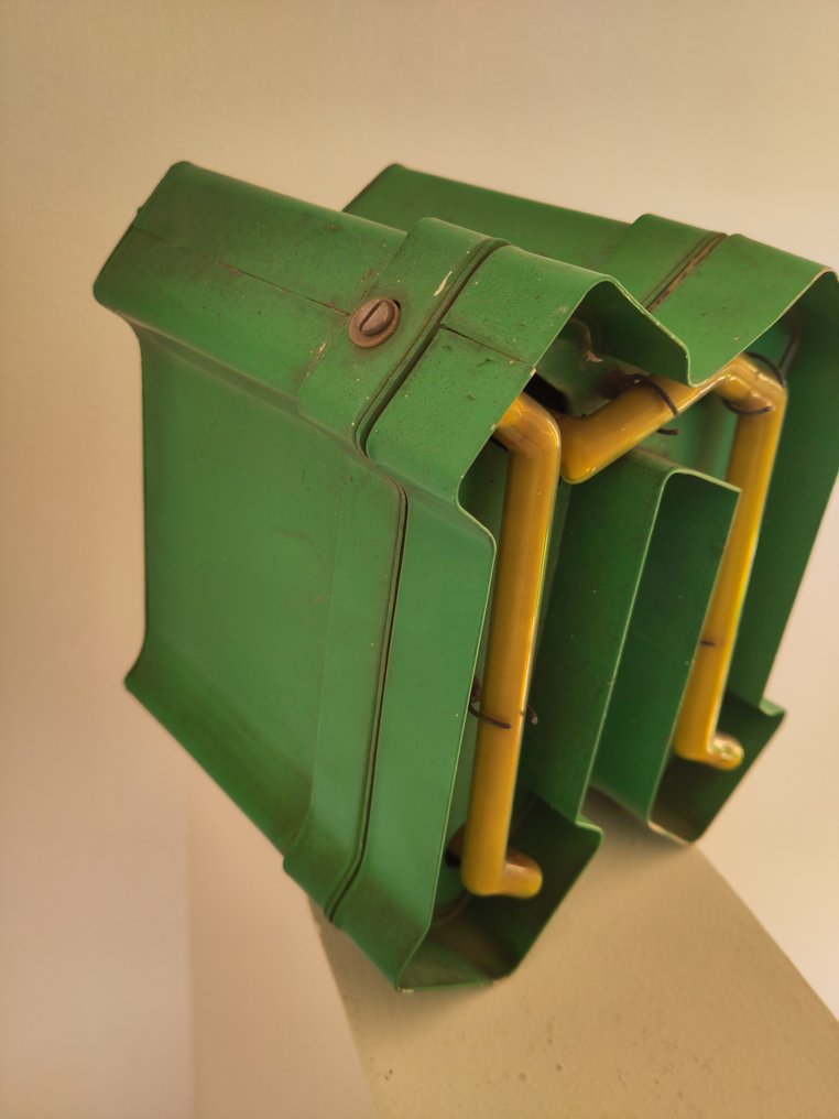 Industrieausrüstung - Typographie Buchstabe " n " - Deutschland #4.3