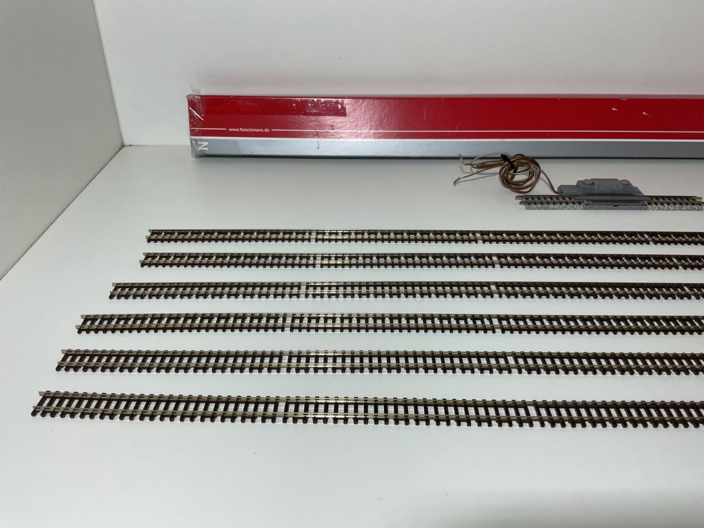 Fleischmann, Tomix N轨 - 22200 6414 - 模型火车车轨 (7) - 6个灵活轨道配备1个轮子清洗轨道 #1.0