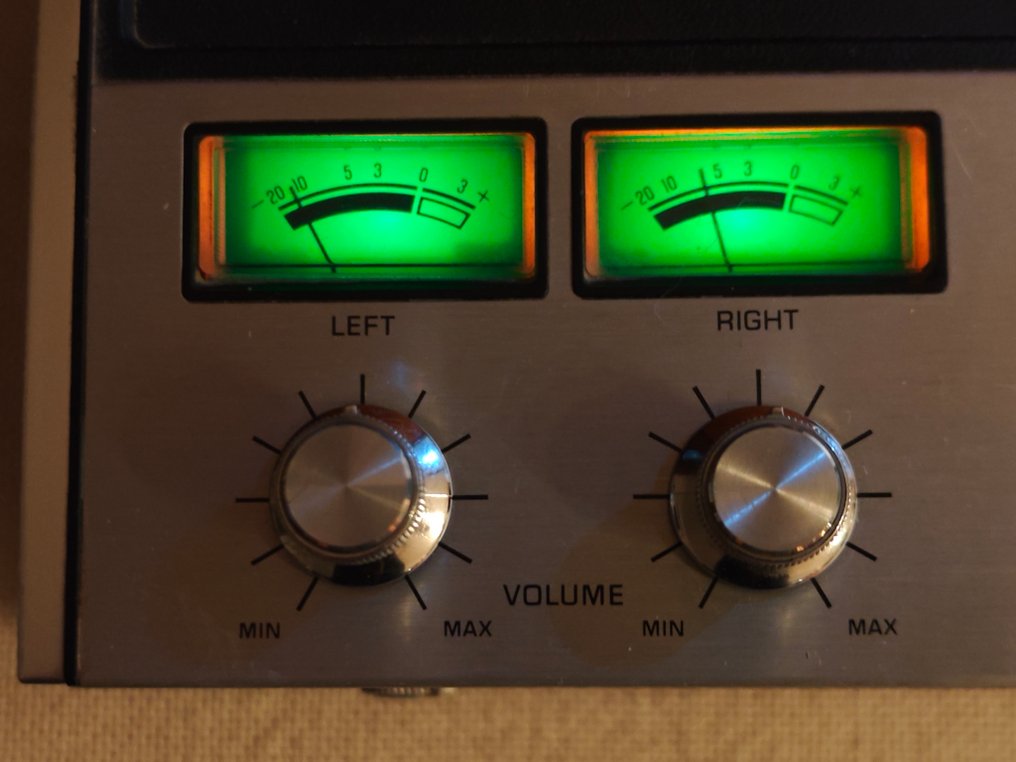 Panasonic - RS-260US Audiocassette deck #3.2