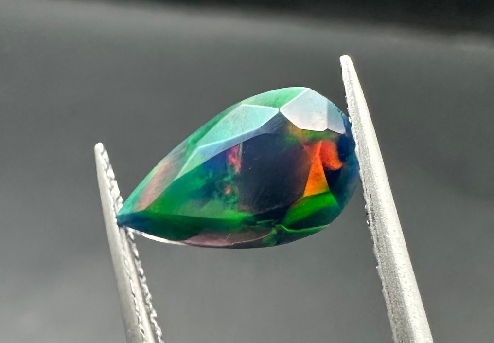 1,01ct Opaal Poleret- 0.2 g #3.2