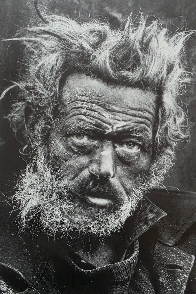 Don McCullin (1935) - Neptune, un sans abri irlandais, 1969, tirage rare #1.0