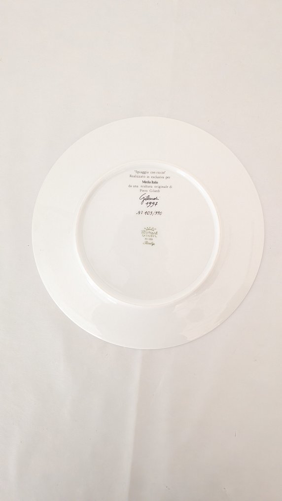 Piero Gilardi (1942-2023) - Πιάτο - Media Italia - Πορσελάνη - Παραλία με ρόδι #4.3