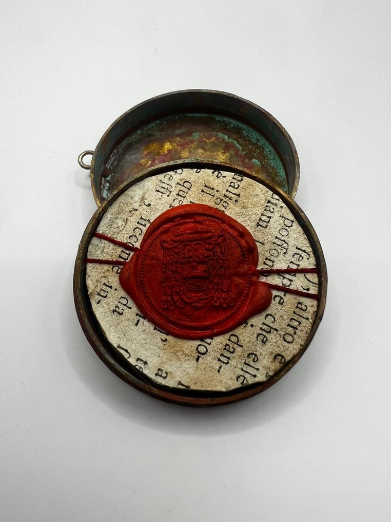  聖物匣 - 金色的卡蒂略, 玻璃 - XX 世纪 - Ex domo S. Anna mbmv  #1.0