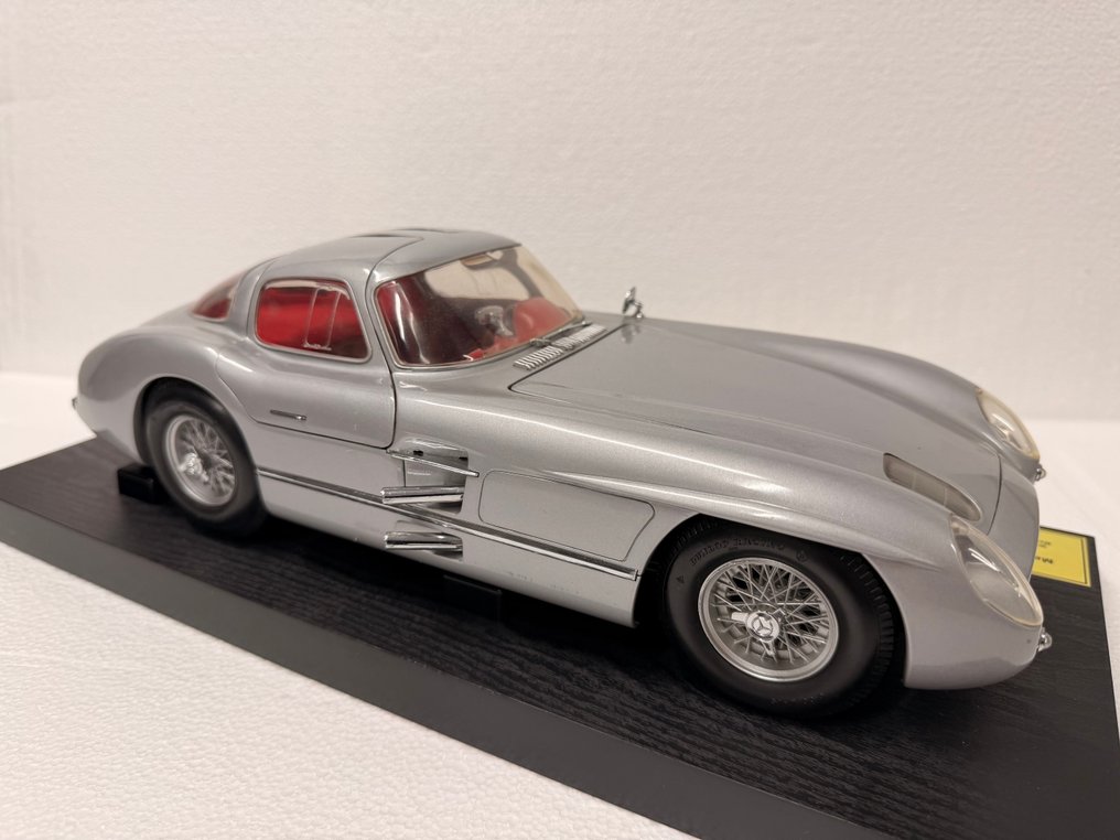Revell 1:12 - Model car - Mercedes-Benz 300 SLR Uhlenhaut - Rare #3.2