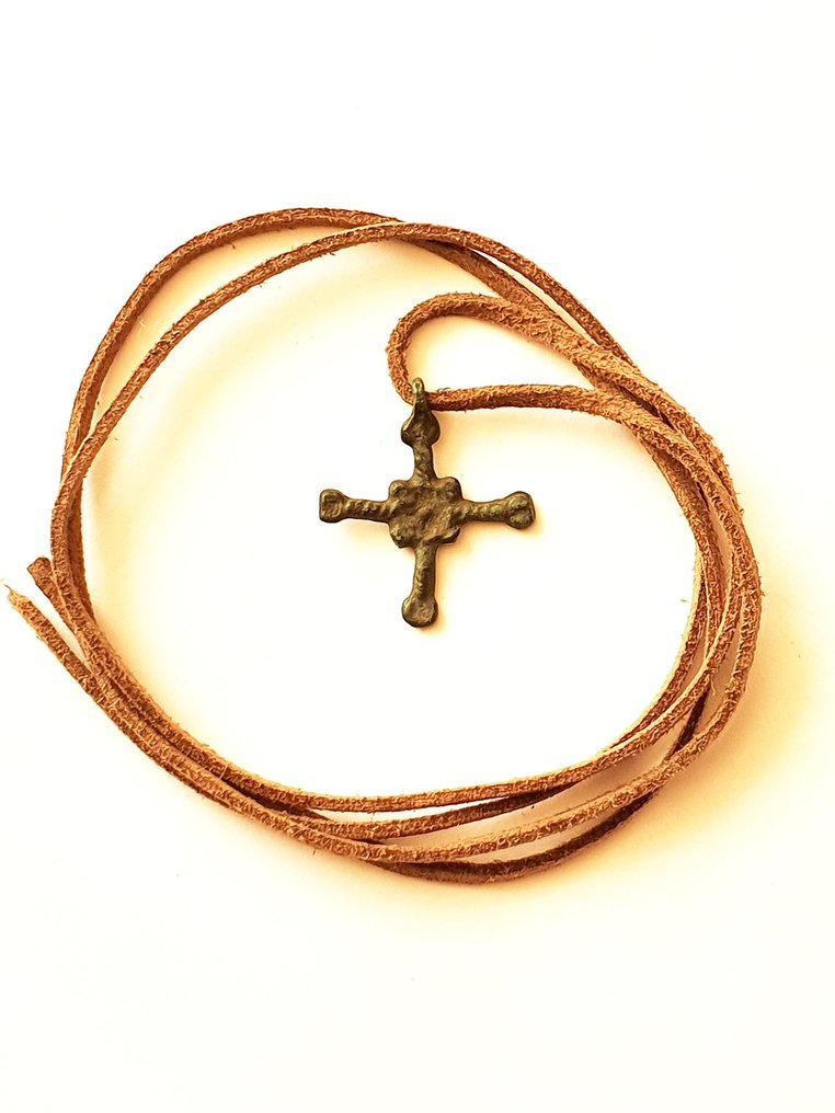 拜占庭帝國 青銅色 十字吊坠——帝国时代的见证，12至13世纪 - 29 mm  (沒有保留價) #3.2