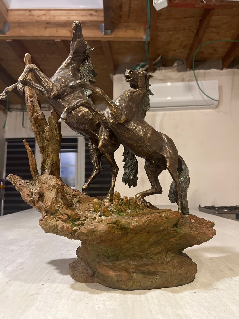Jose Luis Casola - Skulptur, Paarden - 50 cm - Bronze, Sten #1.0