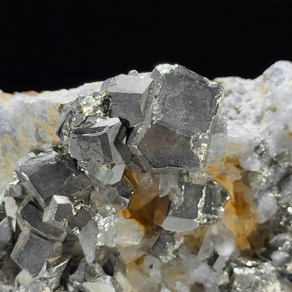 Senza prezzo di riserva - Bellissimo paio di Pyrite e Quartz Crystal Cluster e Sphere su supporti personalizzati- 3100 g #3.2