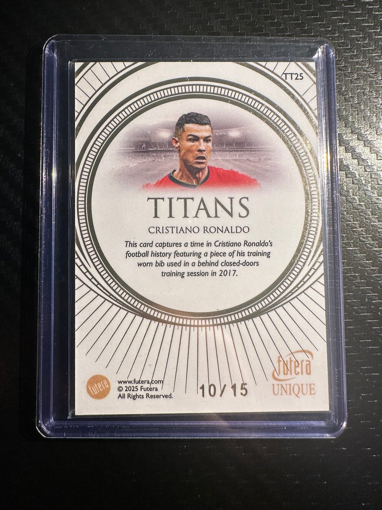 2017 Futera Titans Cristiano Ronaldo /15 - 1 Card - Excellent (EX) #1.0