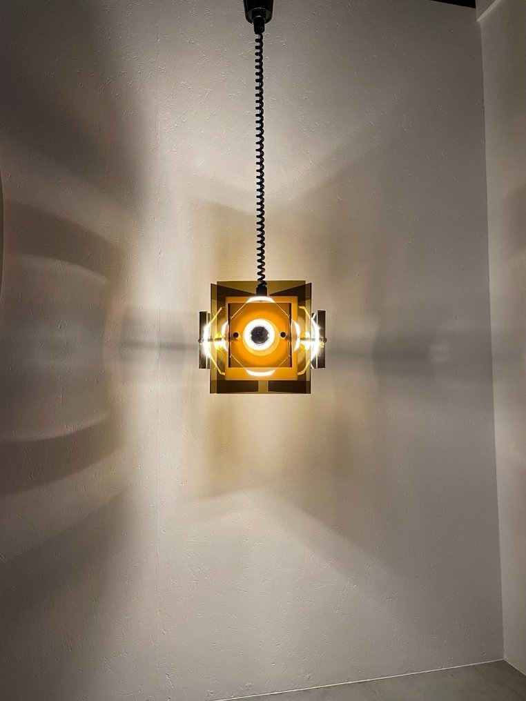 Herda - Lampada a sospensione - L'era spaziale degli anni '70 - Perspex #2.1