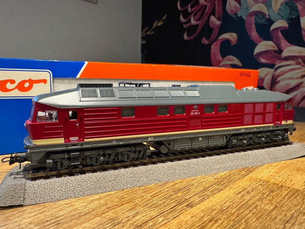 Roco H0轨 - 43944 - 柴油内燃机车 (1) - BR232 382-2 "Ludmilla" - DR (DDR) #1.0