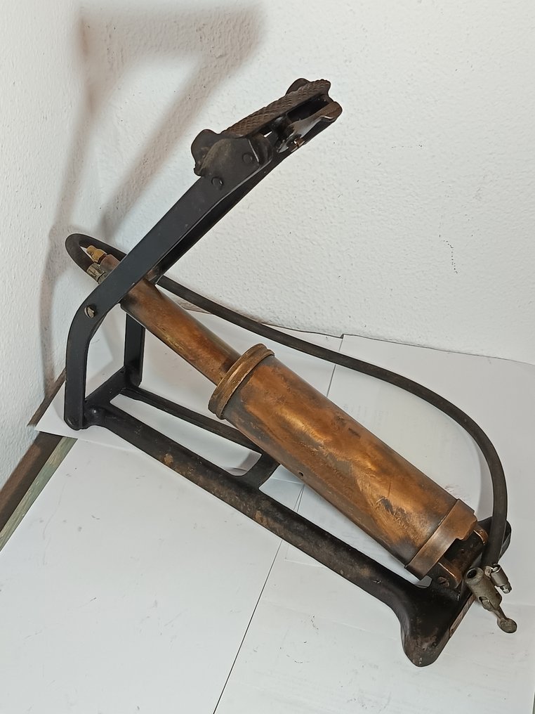 泵 (1) - Dunlop - Brass Foot pump - 1950-1960 #2.1