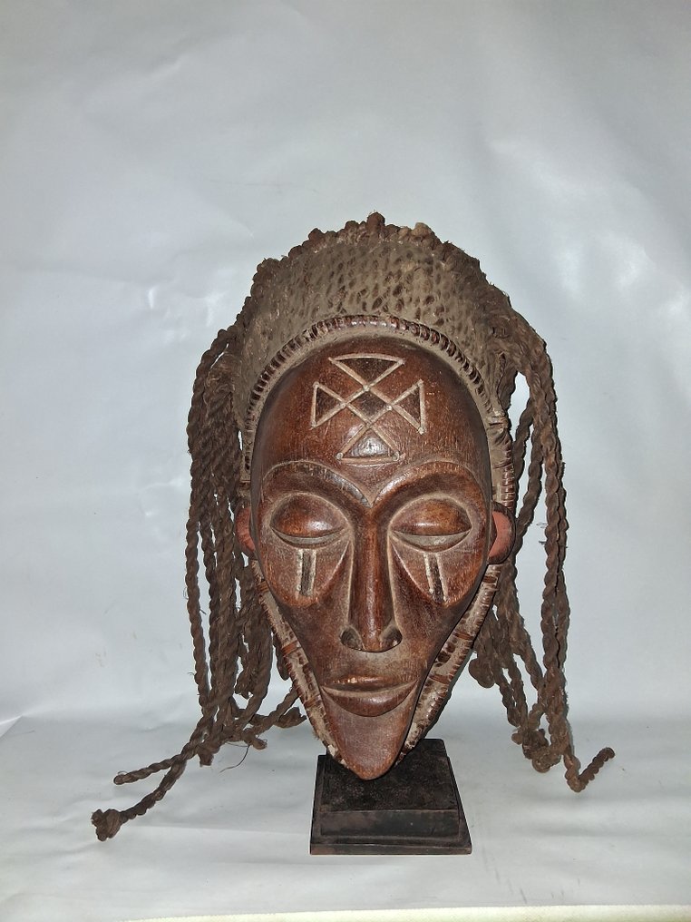Masque - Mwana Pwo - Chokwe - Angola  (Sin precio de reserva) #1.0