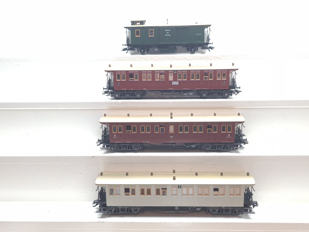Märklin H0 - 4212/4213/42131/42142 - 模型客運火車套裝 (4) - 4辆Württembergse高速列车边缘车厢 - K.W.St.E. #1.0