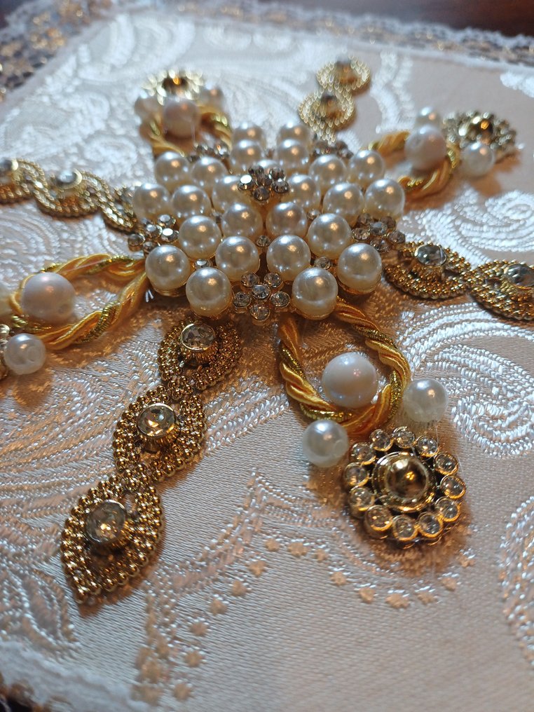 教堂用圣杯球 - 設計 - 鍍金, 紡織品 - 2025 #3.2