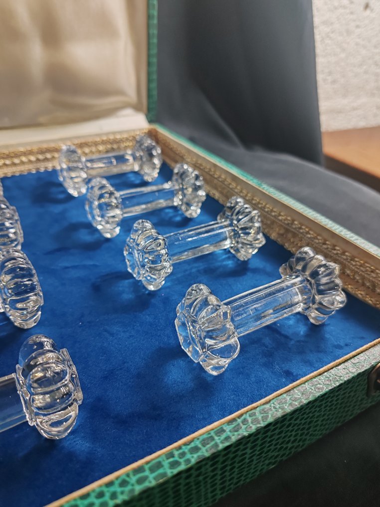 Baccarat - Knife rest - pressed molded glass #3.2