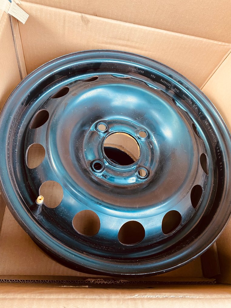 Lille modelbybil (4) - stalen velg - For Ami #1.0