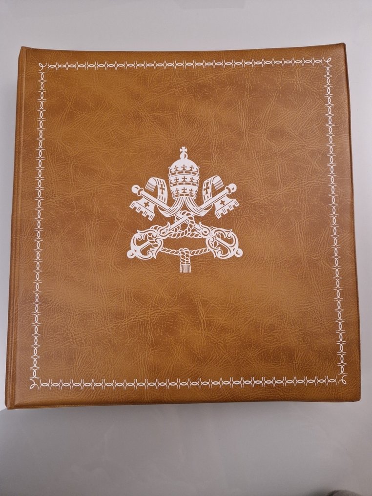 Βατικανό 1974 - 3 Άλμπουμ Μαρίνοι με πλήρη συλλογή Τετραστίχων Γραμματοσήμων του Κράτους του Βατικανού 1974/1992 #1.0