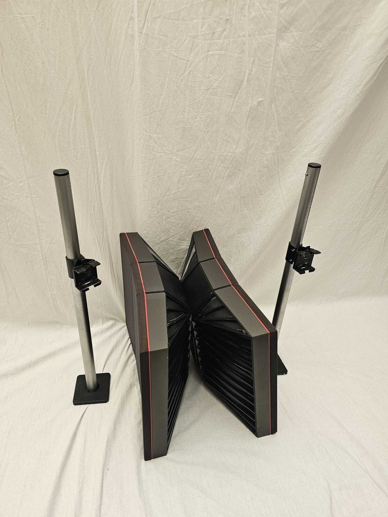 Bang & Olufsen - RL 45.2 Type: 6514 + brackets Speaker set #1.0