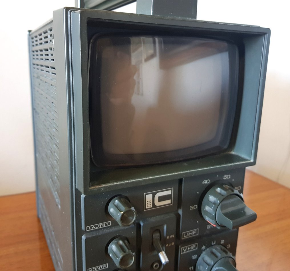Röhrenfernseher - Nationaler tragbarer Rover #2.1