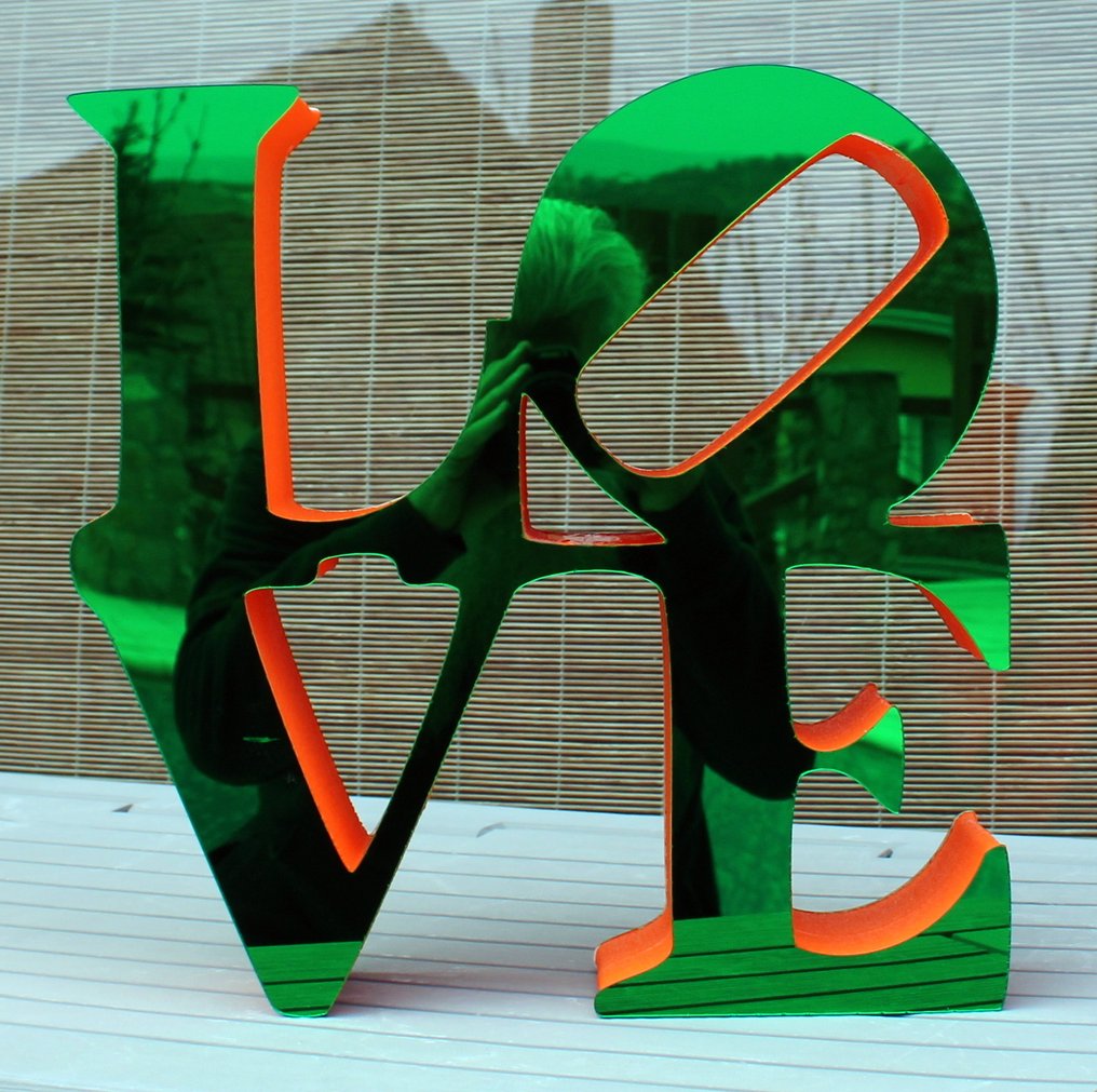 AVA Design - 3D Sculpture "LOVE" – Contemporary design #1.0