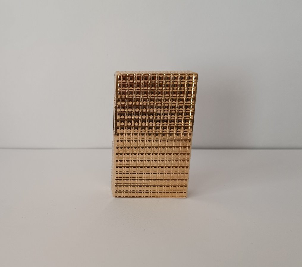 S.T. Dupont - L1 "Rare 16k Gold plated rosace" - 沒有保留價 - 打火機 - 鍍金 #1.0