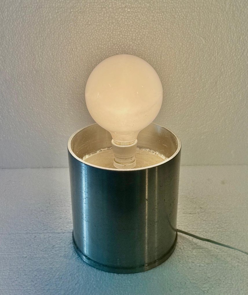 Harvey Guzzini - Επιτραπέζιο φωτιστικό - Αλουμίνιο #4.3