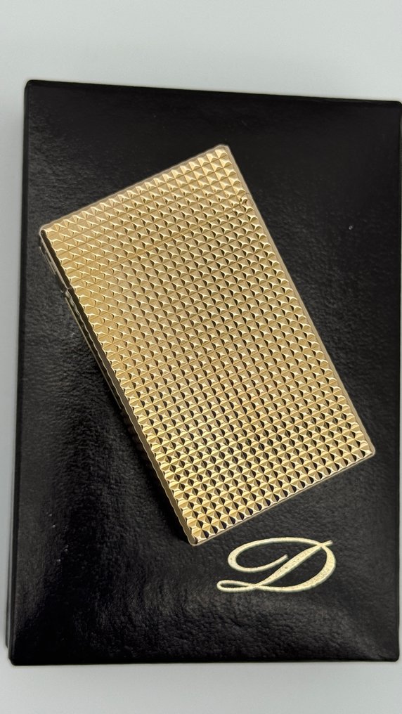 S.T. Dupont - L1 BR Large Diamond Head Gold Plated *with box* - Lighter - Gullbelagt #3.2