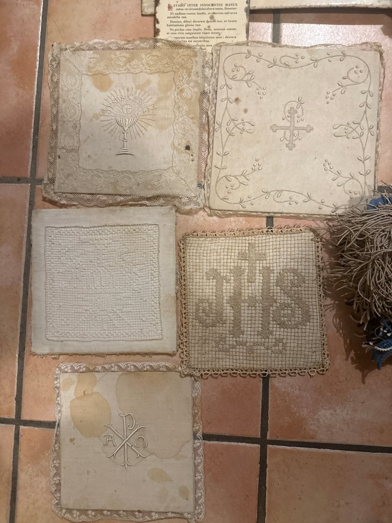 Σετ με 20 θρησκευτικά αντικείμενα (20) - Αντίκες - Textile, Χαρτί - 1910-1920 #3.2