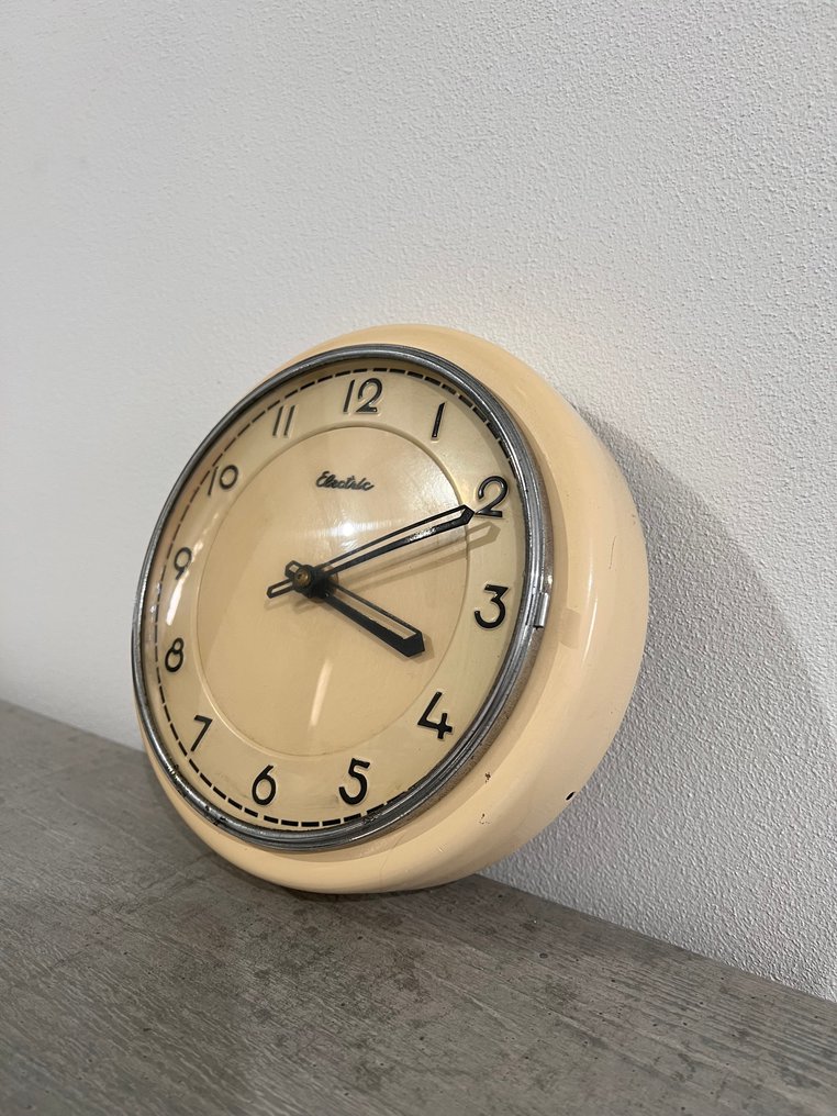 挂钟 -  老式 塑料 - 1900-2000 #1.0