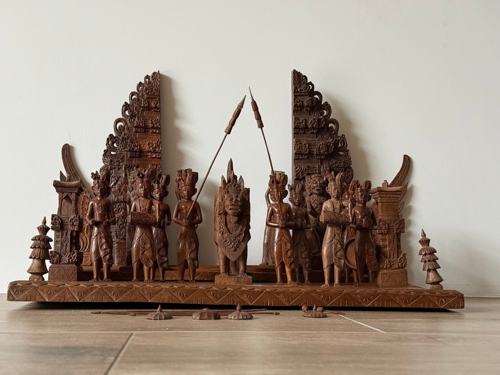 巴厘岛传统木雕套装 – 马斯，巴厘岛 – 柚木 – 印有“K. Rodja”字样 - 木材（柚木） - othe - 印度尼西亚 - 20世纪 #1.0